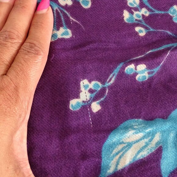 Liz Claiborne Floral Fringe Scarf Women One Size Rayon Purple Red Casual Work - Picture 9 of 10